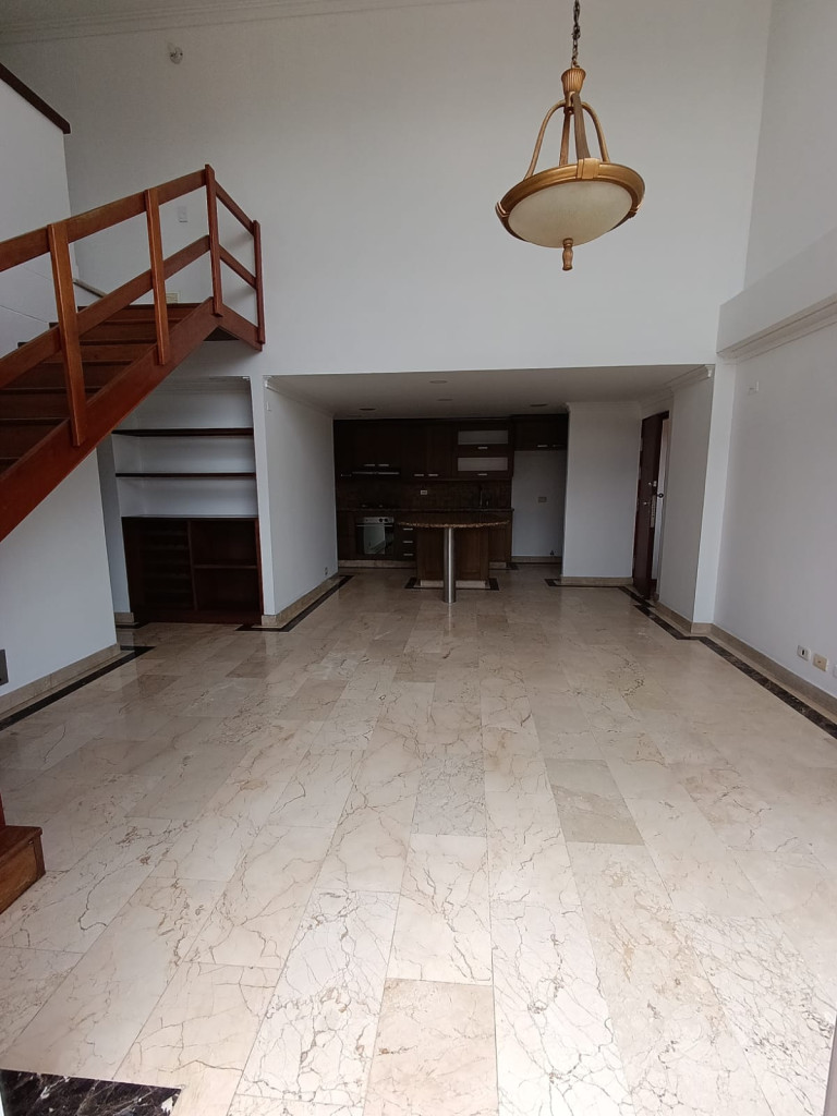 Apartamento en arriendo en Patio Bonito, Medellín · foto 2 de 19