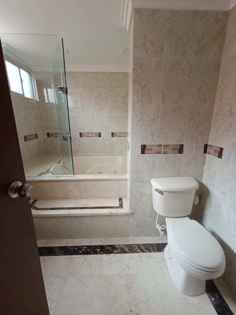 Apartamento en arriendo en Patio Bonito, Medellín · foto 8 de 19