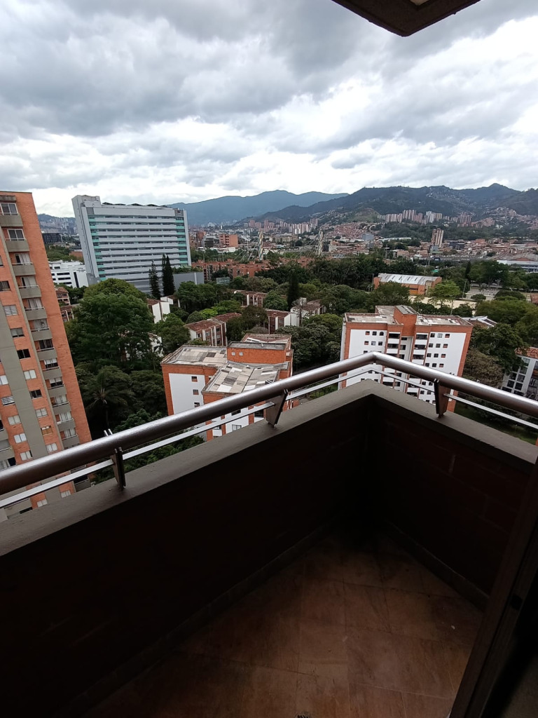 Apartamento en arriendo en Patio Bonito, Medellín · foto 16 de 19