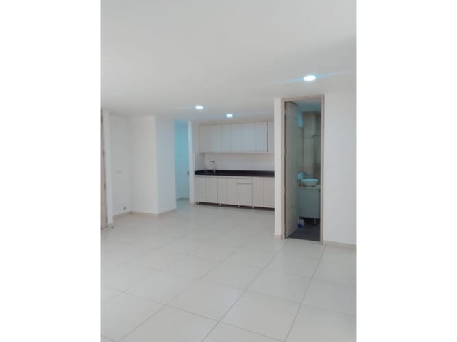 Apartamento de 3 alcobas en arriendo en Lorena, Medellín, 100 m² · foto 7 de 24