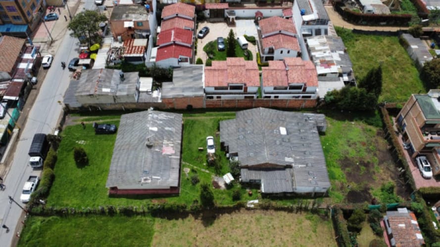 Casa de 3 alcobas en venta en Tiquiza, Chía, 498 m² · foto 3 de 6