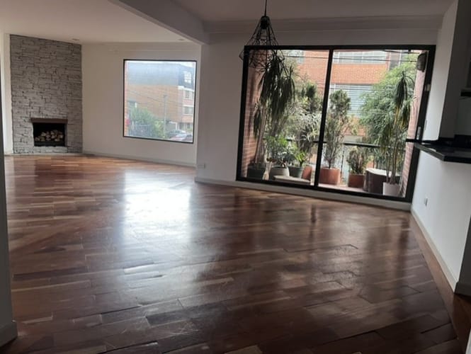 Apartamento de 3 alcobas en venta en Santa Barbara Central, Bogotá, 203 m² · foto 17 de 24