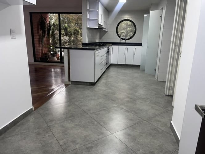 Apartamento de 3 alcobas en venta en Santa Barbara Central, Bogotá, 203 m² · foto 18 de 24