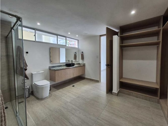 Apartamento de 3 alcobas en venta en El Castillo, Barranquilla, 253 m² · foto 21 de 23