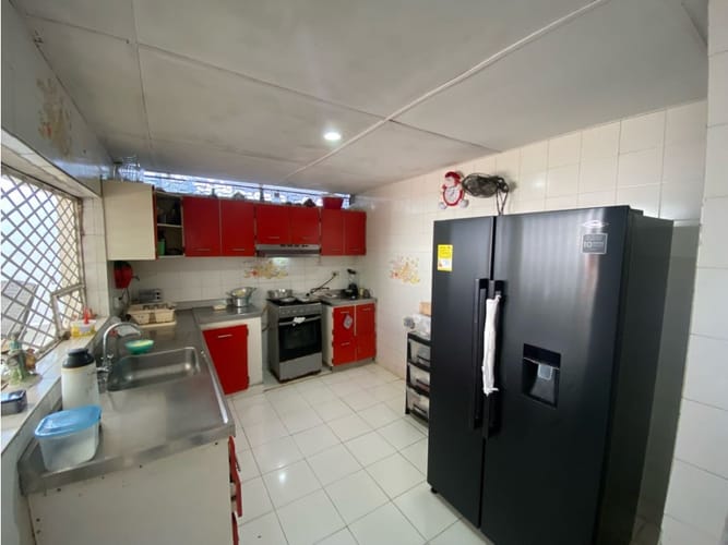 Casa de 5 alcobas en venta en Ciudad Jardin, Barranquilla, 300 m² · foto 4 de 13