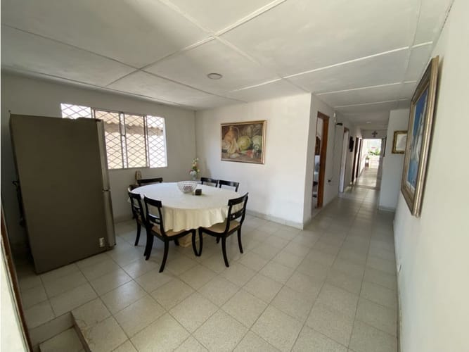 Casa de 5 alcobas en venta en Ciudad Jardin, Barranquilla, 300 m² · foto 6 de 13
