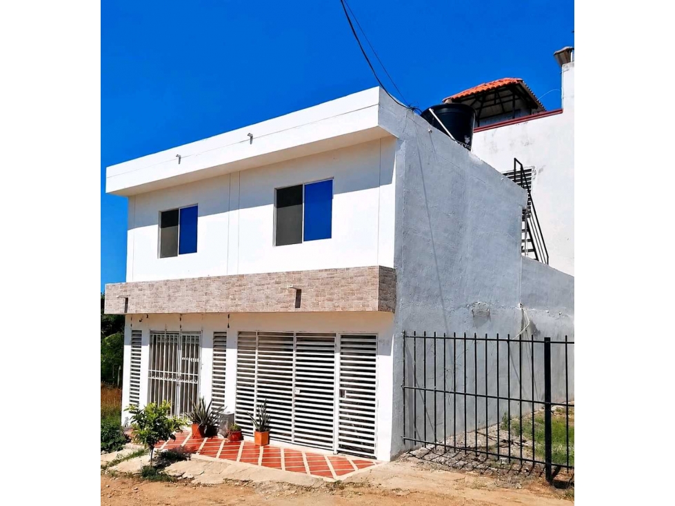 Casa en venta en Vista Hermosa, Santa Marta · foto 2 de 24