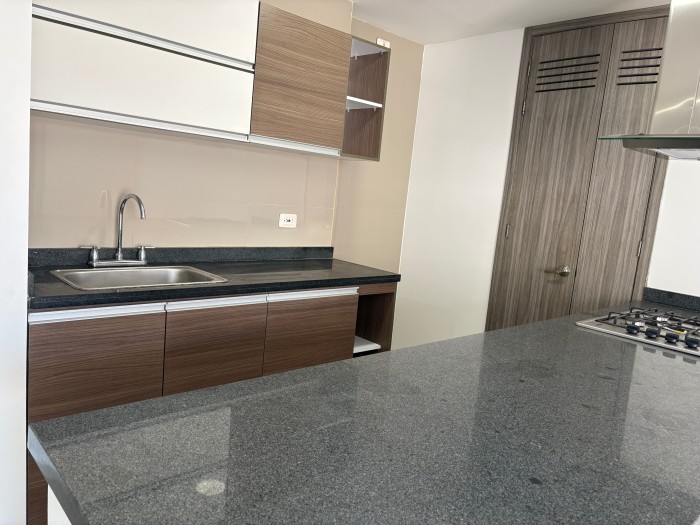 Apartamento en arriendo en Ciudad Jardin, Barranquilla · foto 4 de 18