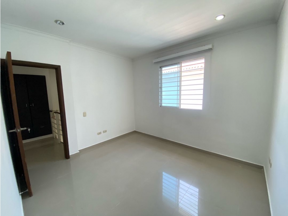 Casa en venta en Ciudad Jardin, Barranquilla · foto 8 de 24