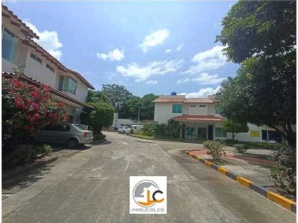 Casa en venta en Galicia, Santa Marta · foto 10 de 12