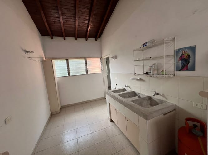 Apartamento de 4 alcobas en venta en Belén, Medellín, 117 m² · foto 2 de 14