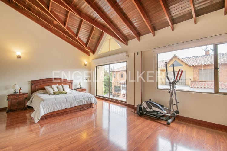 Casa de 5 alcobas en venta en San Jose De Los Nogales, Chía, 285 m² · foto 11 de 18