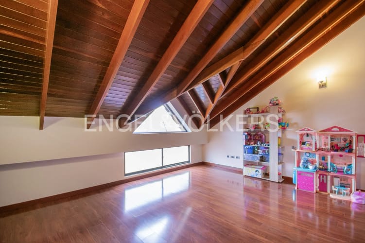Casa de 5 alcobas en venta en San Jose De Los Nogales, Chía, 285 m² · foto 9 de 18