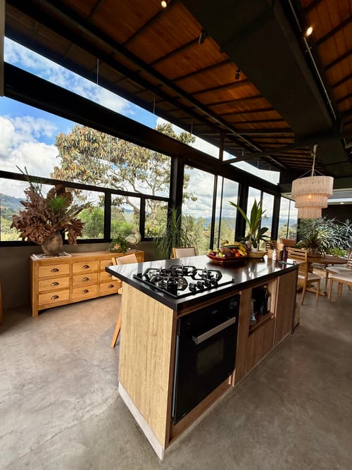 Casa de 4 alcobas en arriendo en Santa Elena, El Retiro, 231 m² · foto 4 de 13