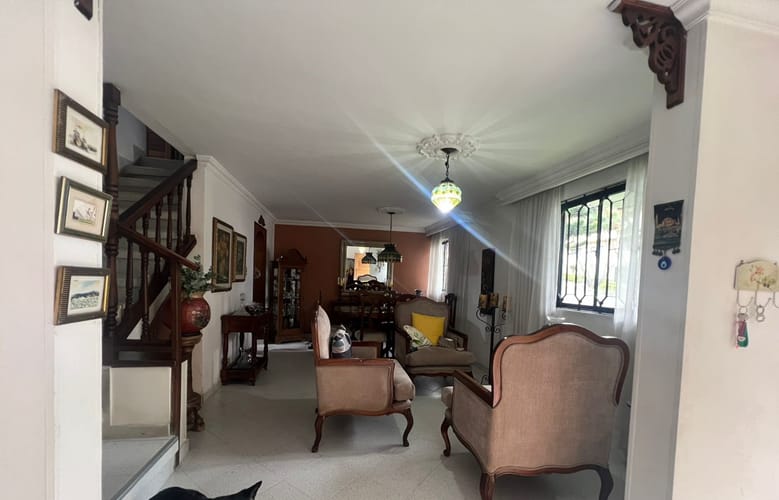 Casa de 5 alcobas en venta en Cristobal, Medellín, 120 m² · foto 2 de 24