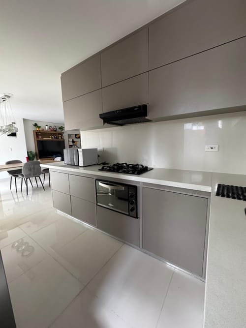 Apartamento de 3 alcobas en arriendo en Las Acacias, Medellín, 96 m² · foto 2 de 23