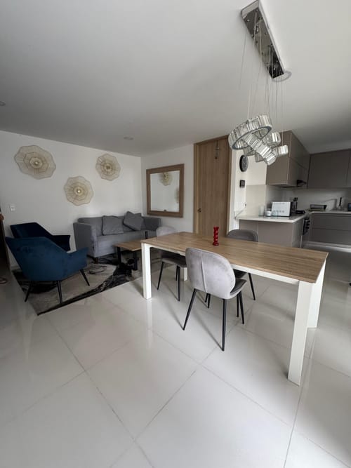 Apartamento de 3 alcobas en arriendo en Las Acacias, Medellín, 96 m² · foto 3 de 23