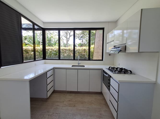 Apartamento de 2 alcobas en arriendo en Vilachuaga, Rionegro, 115 m² · foto 4 de 14
