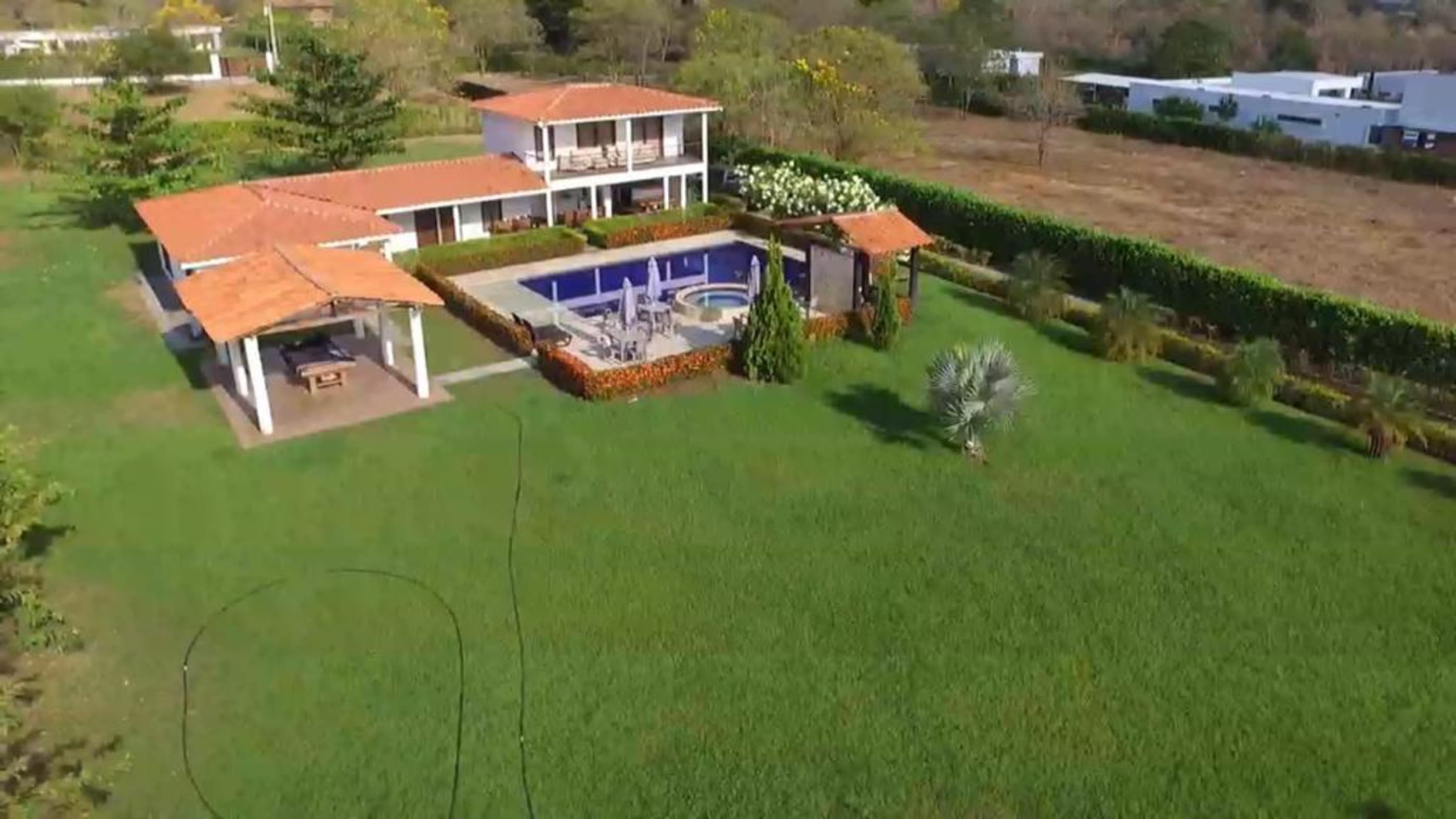 5BR Country House in Obregon (400 m²) for Sale