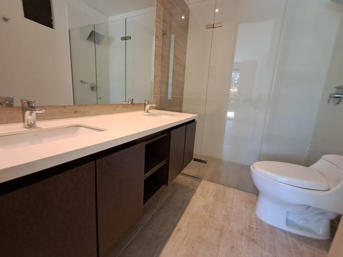 Apartamento de 2 alcobas en arriendo en Vilachuaga, Rionegro, 115 m² · foto 11 de 14