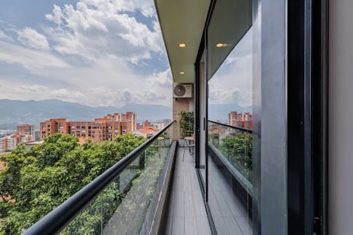 Apartamento de 2 alcobas en venta en Los Balsos, Medellín, 67 m² · foto 10 de 24