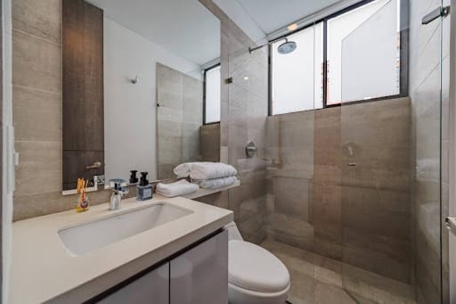 Apartamento de 2 alcobas en venta en Los Balsos, Medellín, 67 m² · foto 21 de 24