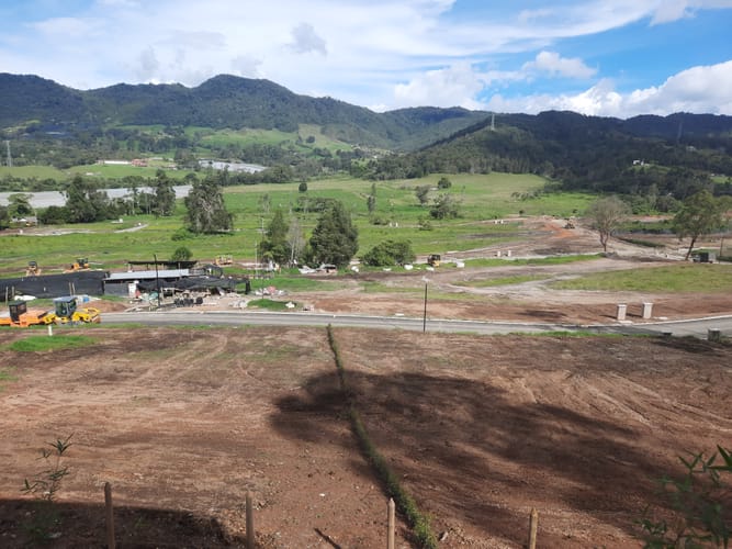 Lote en venta en Fatima, La Ceja, 1376 m² · foto 4 de 8