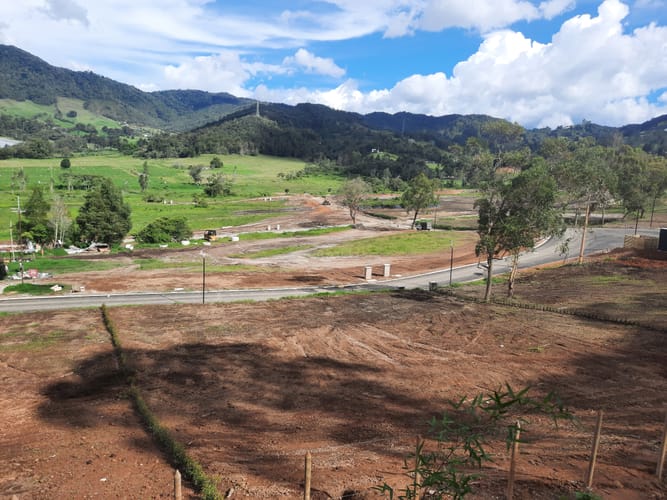 Lote en venta en Fatima, La Ceja, 1376 m² · foto 6 de 8
