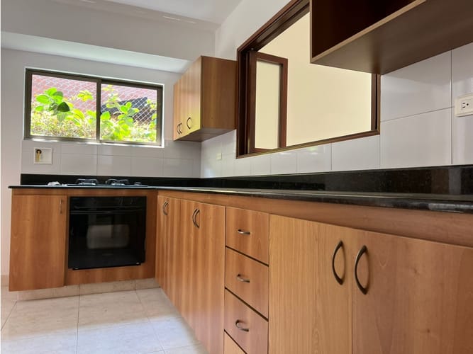 Casa de 3 alcobas en venta en Loma Del Esmeraldal, Envigado, 187 m² · foto 4 de 24