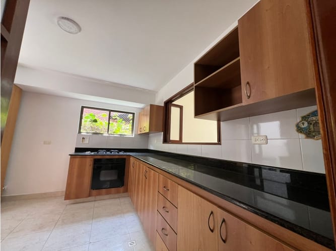 Casa de 3 alcobas en venta en Loma Del Esmeraldal, Envigado, 187 m² · foto 5 de 24