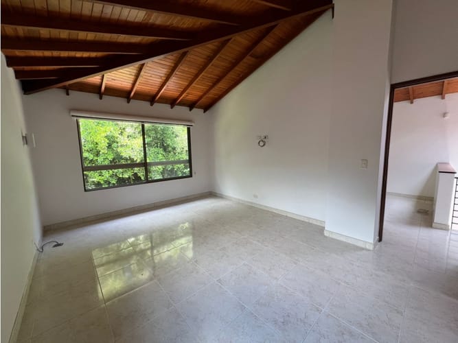 Casa de 3 alcobas en venta en Loma Del Esmeraldal, Envigado, 187 m² · foto 12 de 24