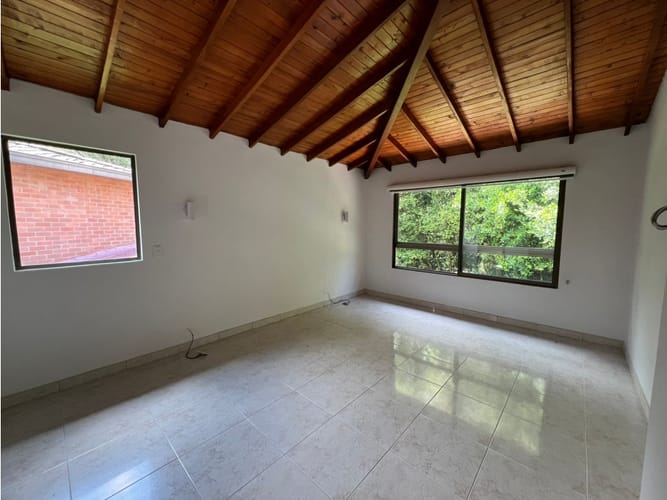 Casa de 3 alcobas en venta en Loma Del Esmeraldal, Envigado, 187 m² · foto 13 de 24