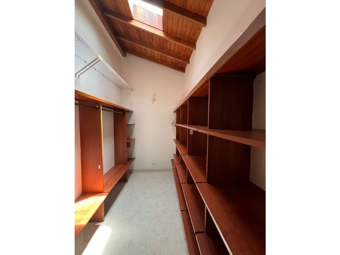 Casa de 3 alcobas en venta en Loma Del Esmeraldal, Envigado, 187 m² · foto 21 de 24
