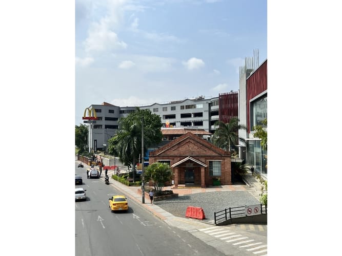 Local en venta en Chipichape, Cali, 185 m² · foto 12 de 12