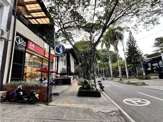 Edificio en venta en San Fernando Viejo, Cali, 260 m² · foto 10 de 13