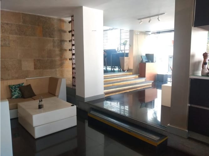 Edificio en venta en Granada, Cali, 350 m² · foto 8 de 12