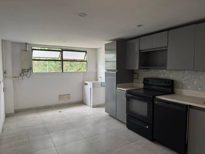 Apartamento de 3 alcobas en arriendo en Alejandría, Medellín, 200 m² · foto 8 de 22