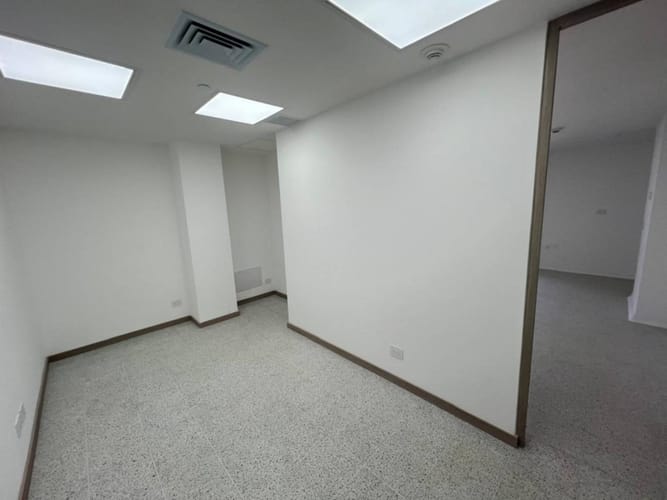 Consultorio en arriendo en San Diego, Medellín, 37 m² · foto 2 de 13