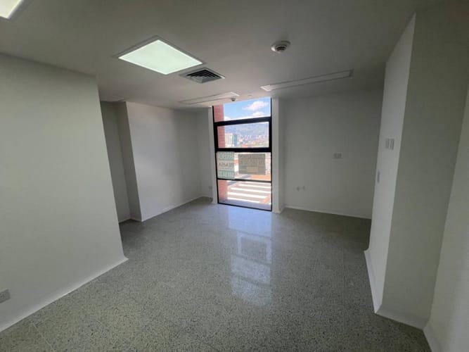 Consultorio en arriendo en San Diego, Medellín, 37 m² · foto 12 de 13