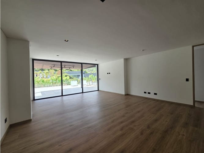 Apartamento de 2 alcobas en venta en Sajonia, Rionegro, 140 m² · foto 6 de 24