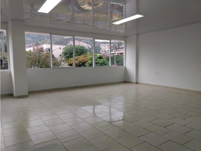 Edificio en venta en Tequendama, Cali, 110 m² · foto 7 de 10