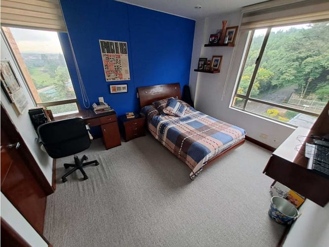 Apartamento de 3 alcobas en venta en Lindaraja, Bogotá, 192 m² · foto 9 de 17