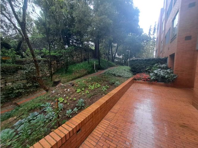 Apartamento de 3 alcobas en venta en Lindaraja, Bogotá, 192 m² · foto 16 de 17