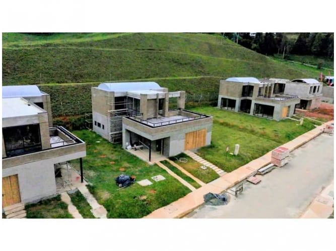 Lote en venta en Las Palmas, Envigado, 244 m² · foto 3 de 11
