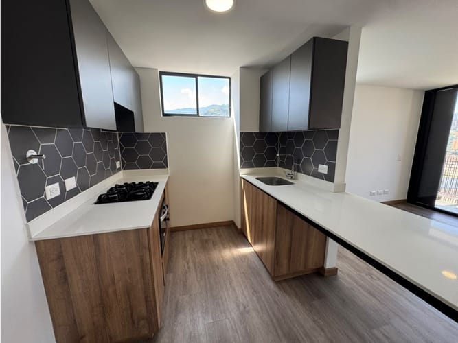 Apartamento en arriendo en Señorial, Envigado, 75 m² · foto 4 de 24