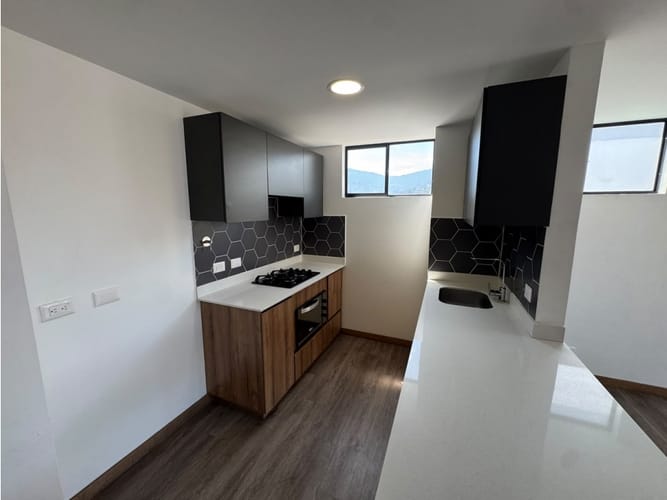 Apartamento en arriendo en Señorial, Envigado, 75 m² · foto 5 de 24