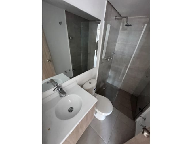Apartamento en arriendo en La Cuenca, Envigado, 70 m² · foto 10 de 24