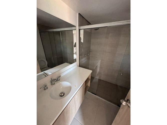 Apartamento en arriendo en La Cuenca, Envigado, 70 m² · foto 22 de 24