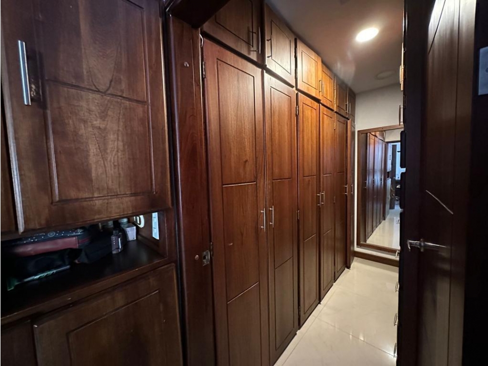 Apartamento en arriendo en El Tesoro, Medellín · foto 9 de 24