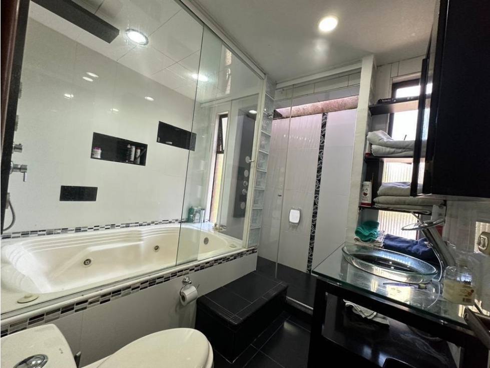 Apartamento en arriendo en El Tesoro, Medellín · foto 13 de 24